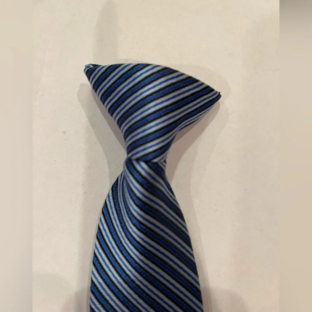 Cat & Jack Boys clip-on tie